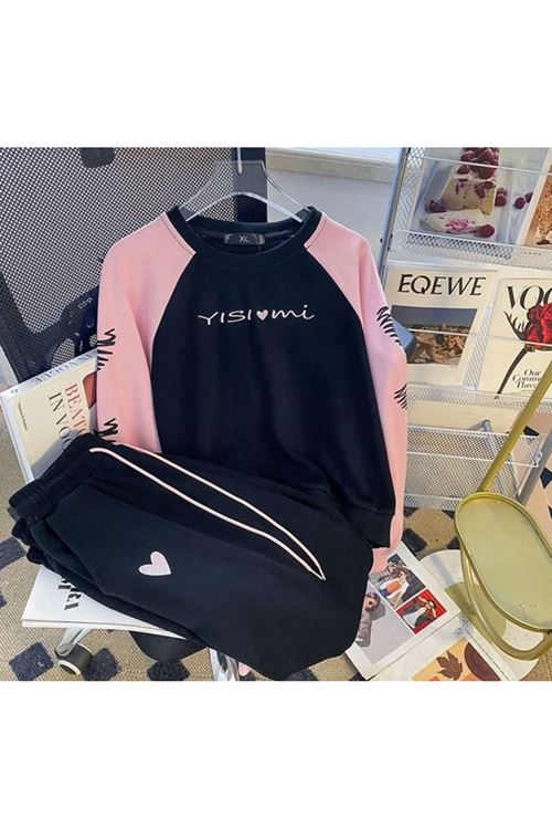 ملابس نسائية شتوية تراك