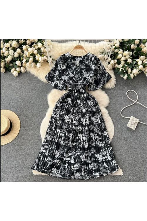 ملابس نسائية صيفية فستان