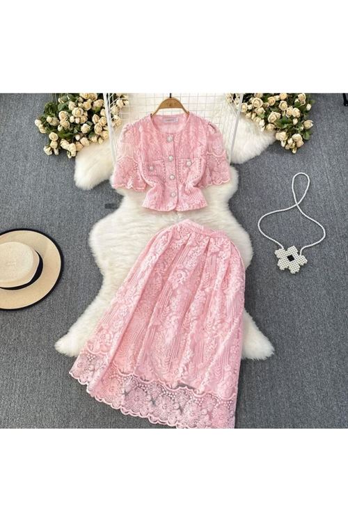 ملابس نسائية صيفية تنورة و قميص 