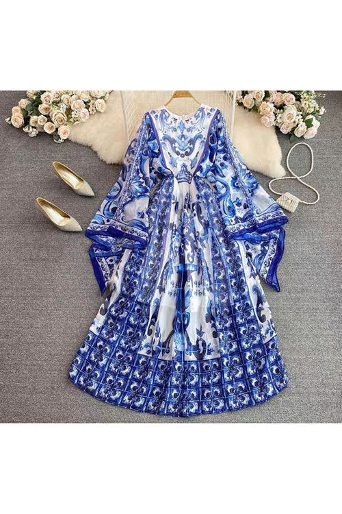 ملابس نسائية صيفية فستان