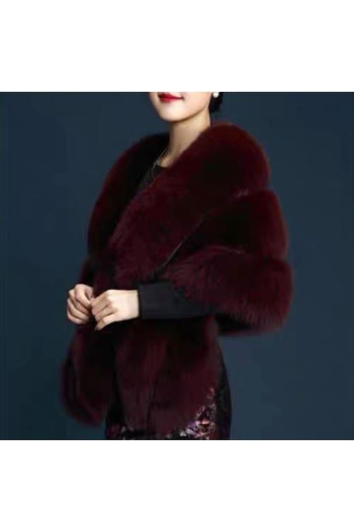 ملابس نسائية شتوية شال