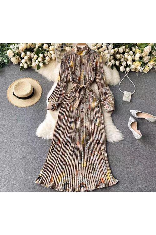 ملابس نسائية صيفية فستان