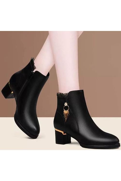 أحذية نسائية شتوية بوت قصير كعب