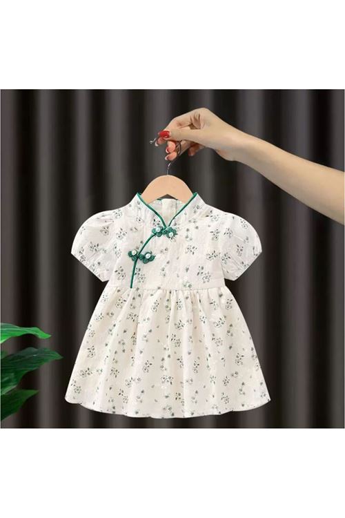 طفل بنت صيفية فستان