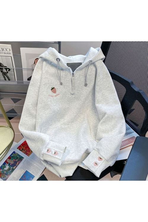 ملابس نسائية شتوية هودي