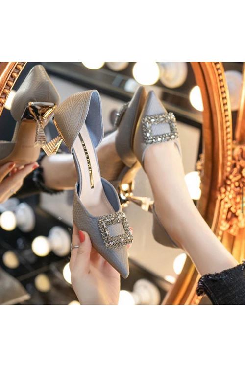 أحذية نسائية صيفيّة حذاء كعب