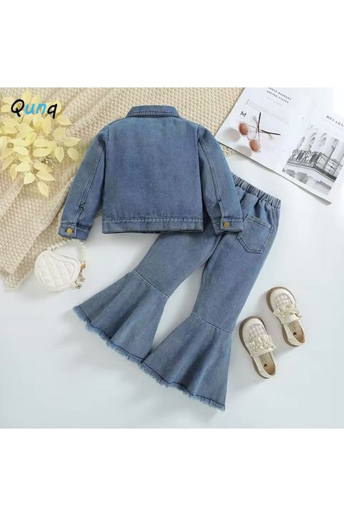 طفل بنت صيفية قاط