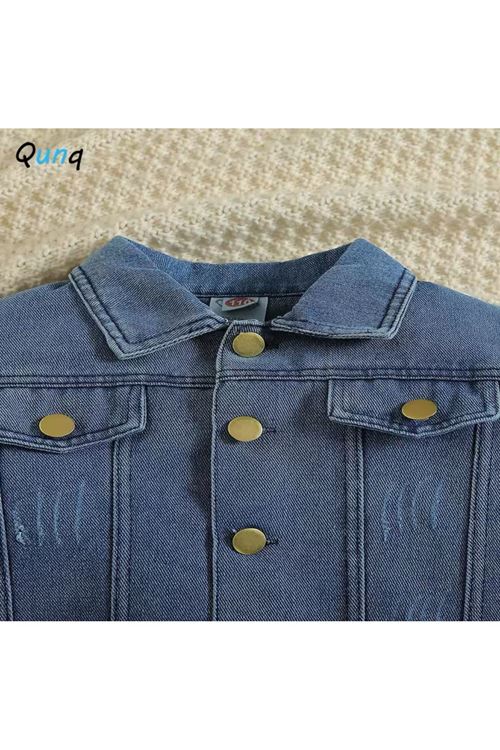 طفل بنت صيفية قاط