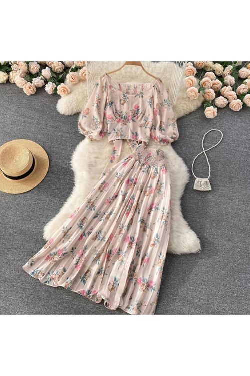 ملابس نسائية صيفية تنورة وقميص 