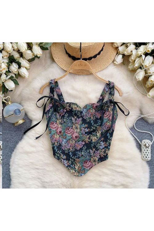 ملابس نسائية صيفية قميص