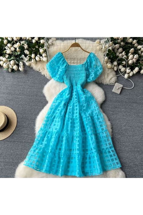 ملابس نسائية صيفية فستان