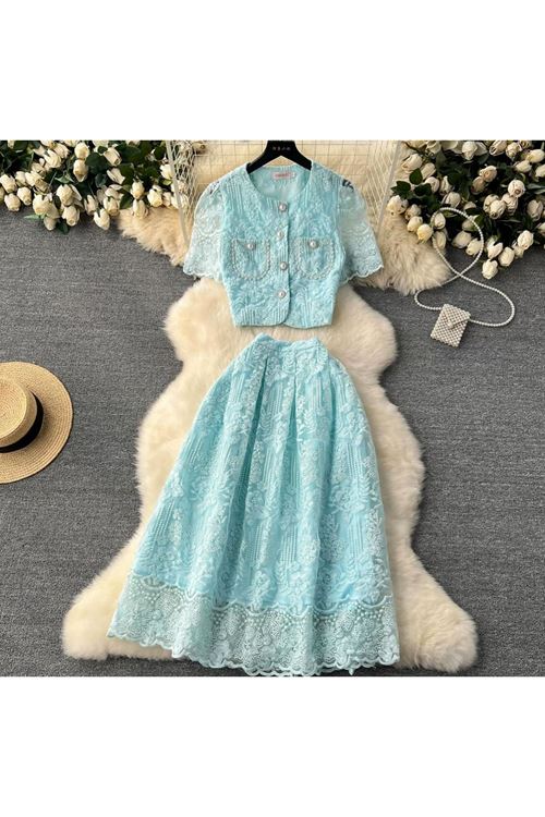 ملابس نسائية صيفية تنورة و قميص 