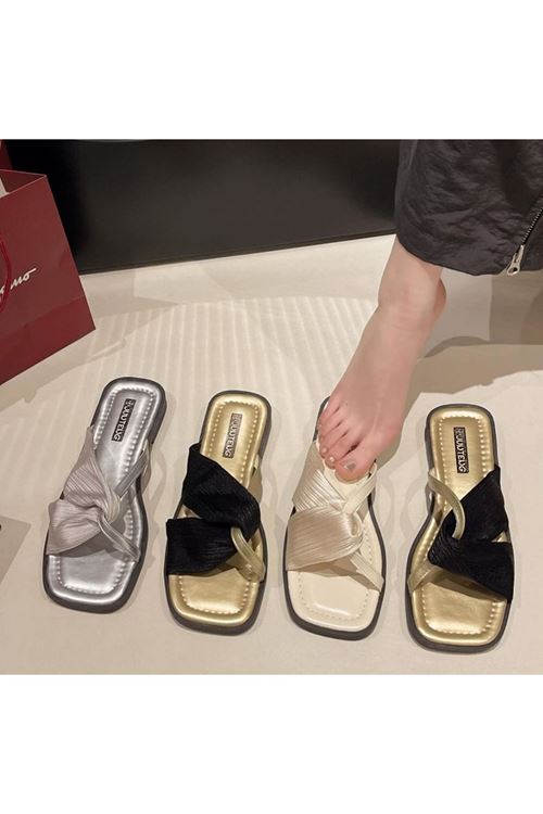 أحذية نسائية صيفيّة شحاتة