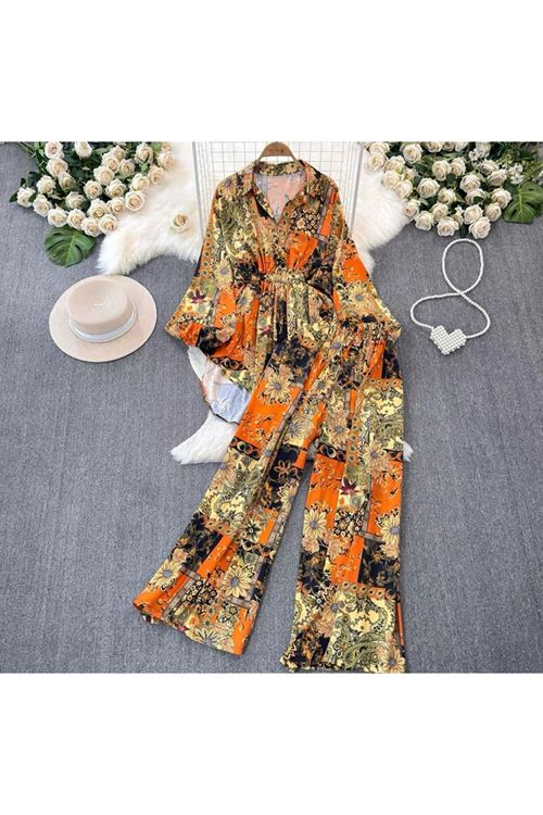 ملابس نسائية صيفية قاط