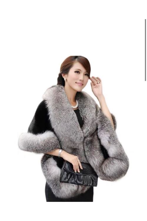 ملابس نسائية شتوية شال