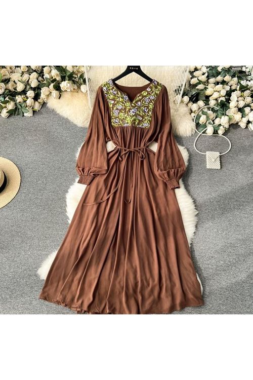 ملابس نسائية صيفية فستان