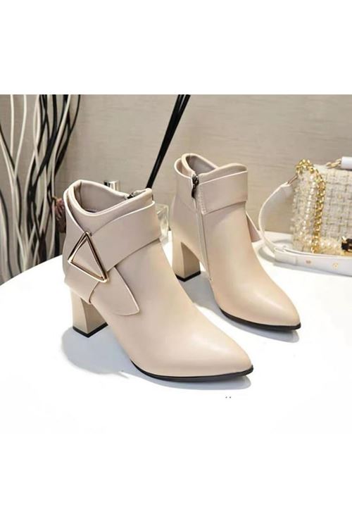 أحذية نسائية شتوية بوت قصير كعب