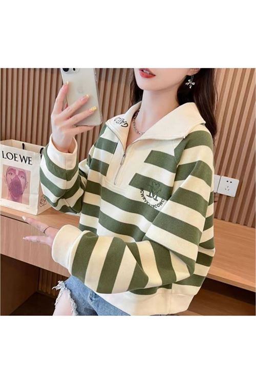 ملابس نسائية شتوية هودي