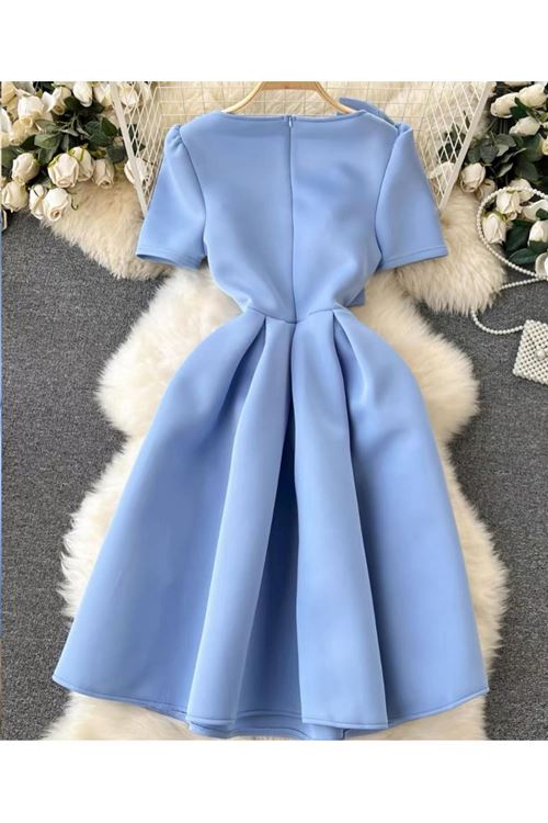 ملابس نسائية صيفية فستان