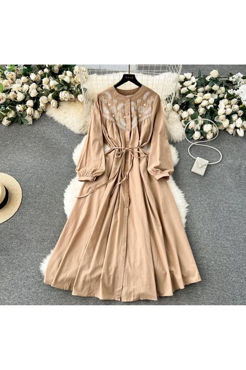 ملابس نسائية صيفية فستان