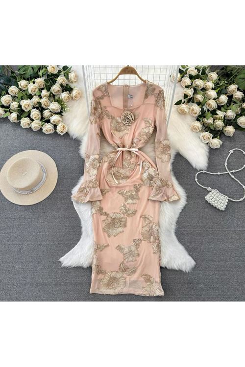 ملابس نسائية صيفية فستان