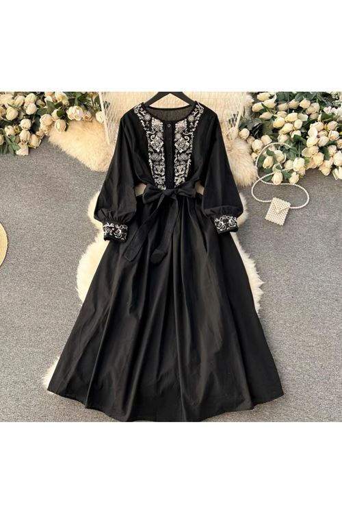 ملابس نسائية صيفية فستان