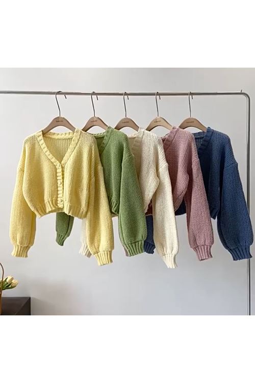 ملابس نسائية شتوية سترة صوف 