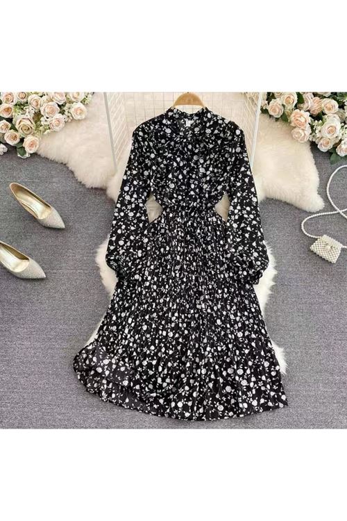 ملابس نسائية صيفية فستان 