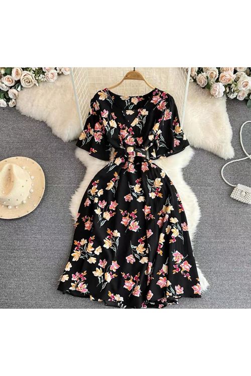 ملابس نسائية صيفية فستان 