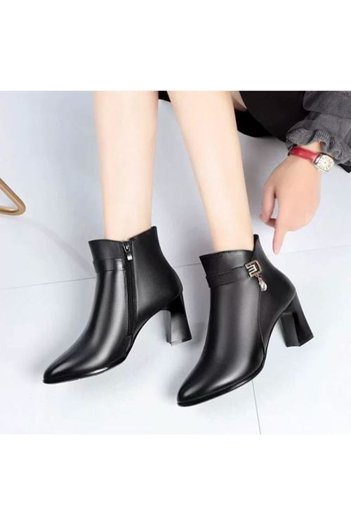 احذية نسائية شتوية بوت قصير كعب 