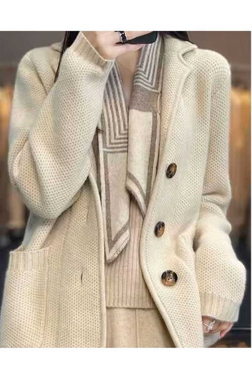 ملابس نسائية شتوية جاكيت 