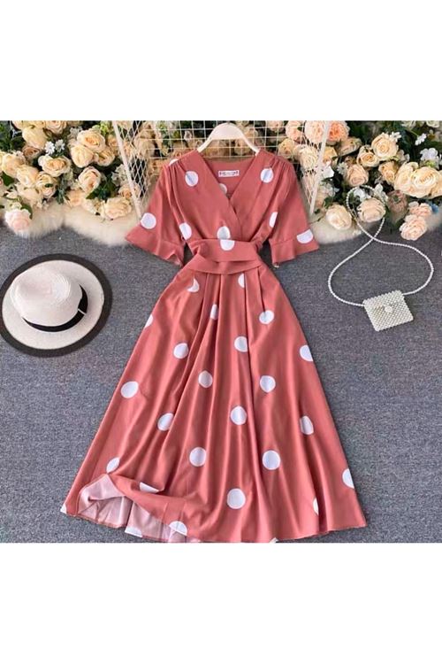 ملابس نسائية صيفية فستان 