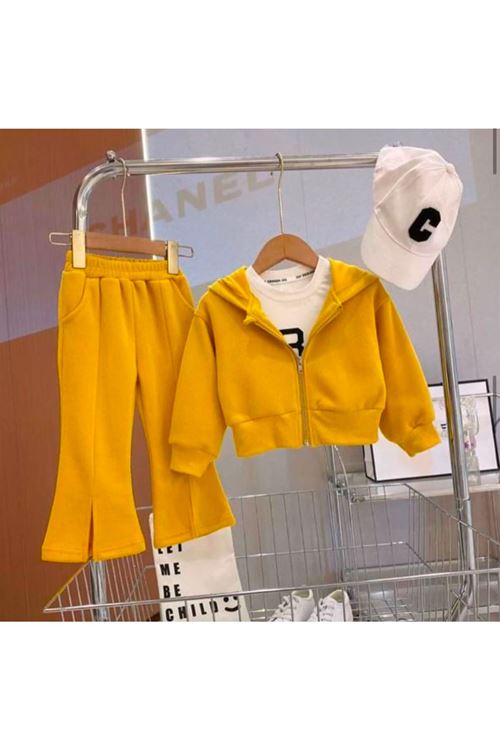 طفل بنت شتوية قاط