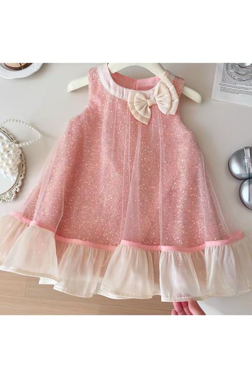 طفل بنت صيفية فستان