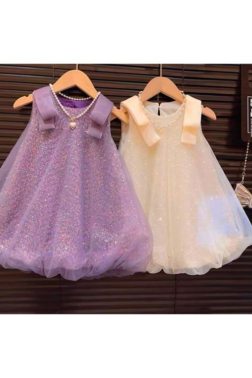 طفل بنت صيفية فستان