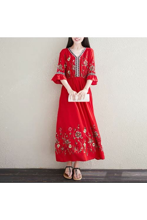 ملابس نسائية صيفية فستان