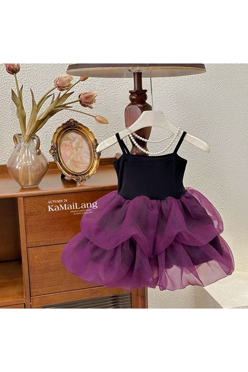 طفل بنت صيفية فستان