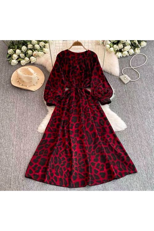 ملابس نسائية صيفية فستان 