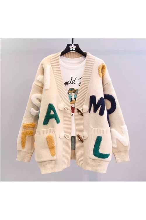 ملابس نسائية شتوية سترة صوف 