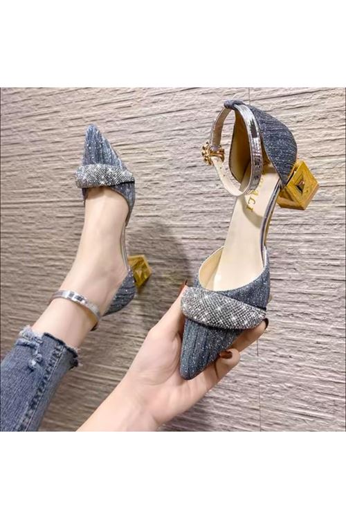 الأحذية النسائية الصيفية حذاء كعب