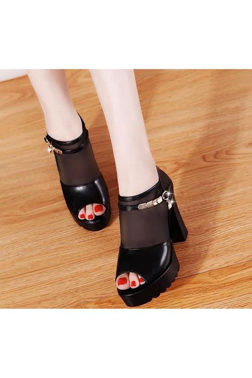 أحذية نسائية صيفية كعب