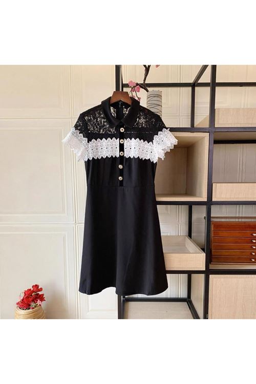 ملابس نسائية صيفية فستان  