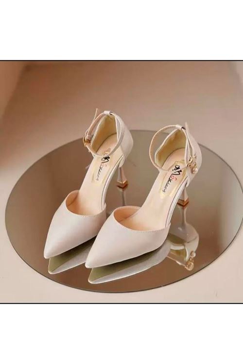 أحذية نسائية صيفية كعب