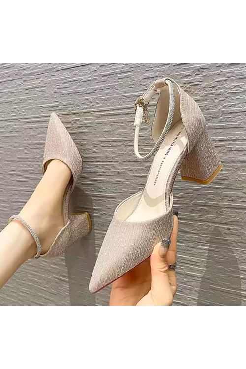 أحذية نسائية صيفية كعب