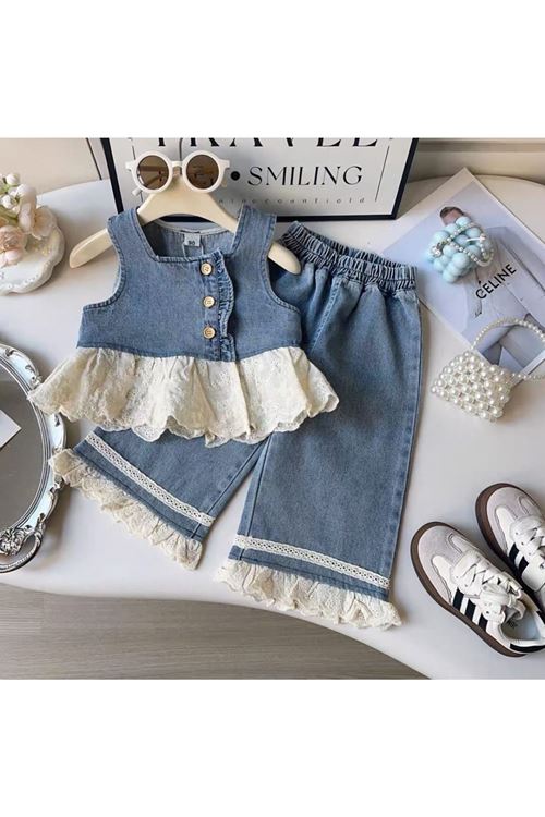 طفل بنت صيفية قاط