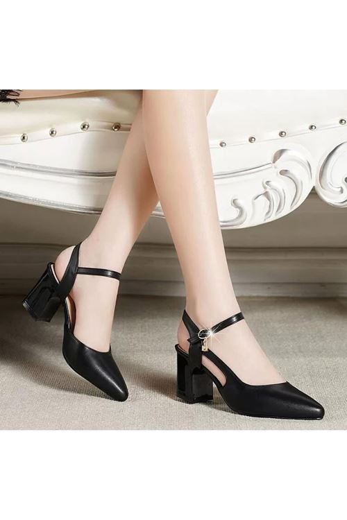 أحذية نسائية صيفية كعب