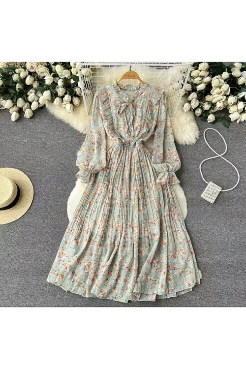 ملابس نسائية صيفية فستان