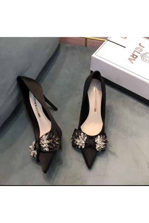 أحذية نسائية صيفية كعب