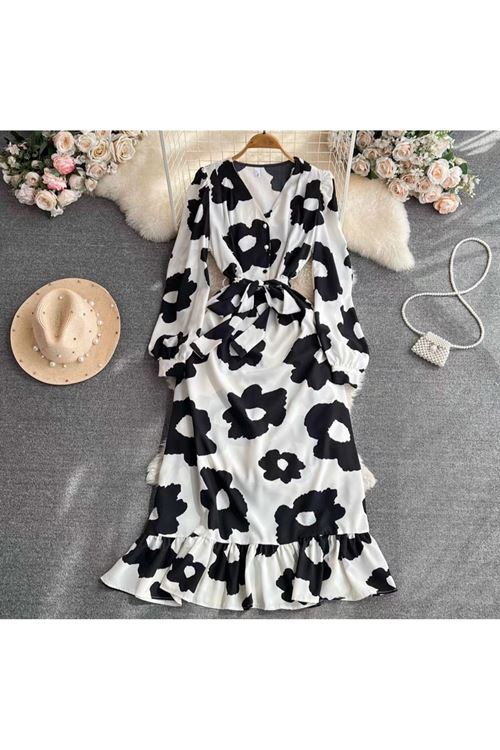 ملابس نسائية صيفية فستان  