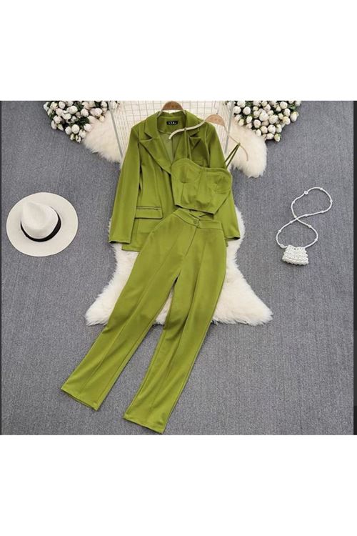 الملابس  النسائية  الصيفيّة  قاط